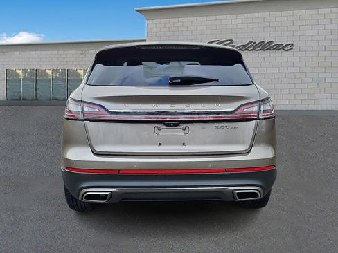 Used 2019 Lincoln Nautilus Select image 5