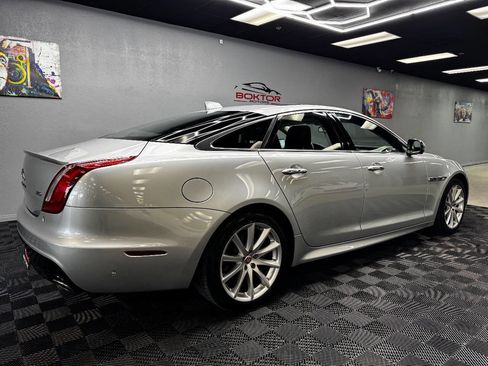 Used 2016 Jaguar XJ R-Sport image 13