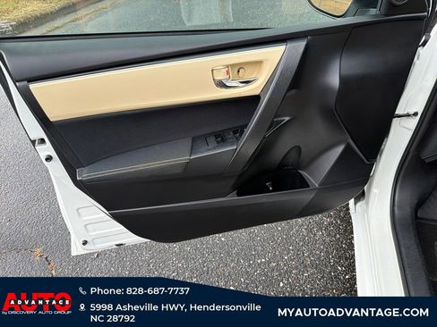 Used 2017 Toyota Corolla LE image 9