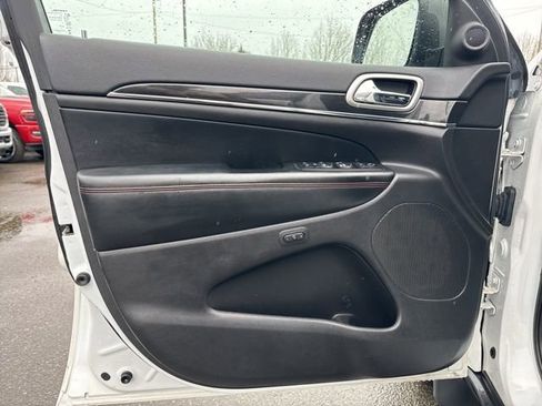 Used 2018 Jeep Grand Cherokee Trailhawk image 27