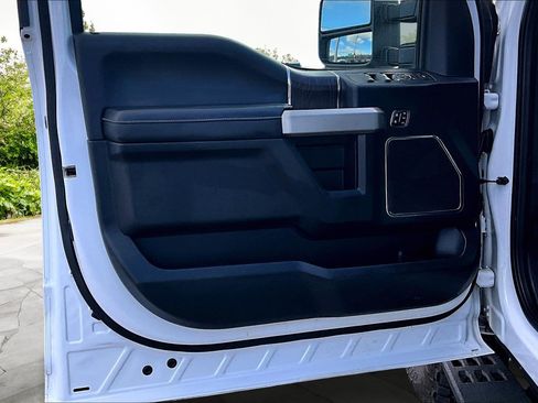 Used 2020 Ford F250 Lariat w/ Tremor Off-Road Package image 24