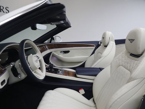 New 2026 Bentley Continental GTC image 29
