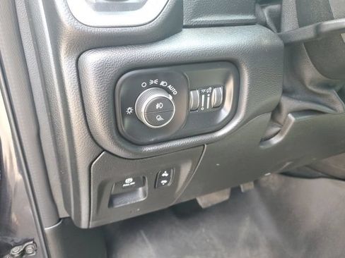 Used 2019 RAM 1500 Big Horn AWD/4WD image 10