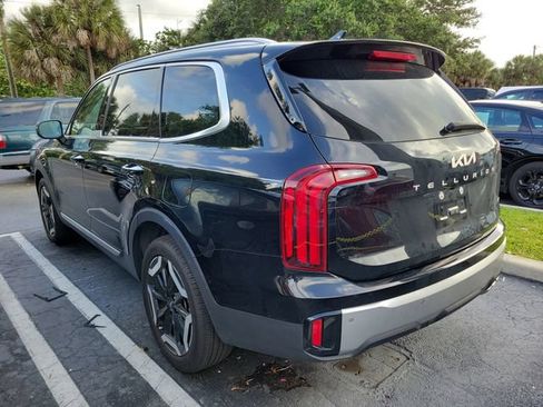 Used 2023 Kia Telluride S w/ S Sunroof Package AWD/4WD image 4