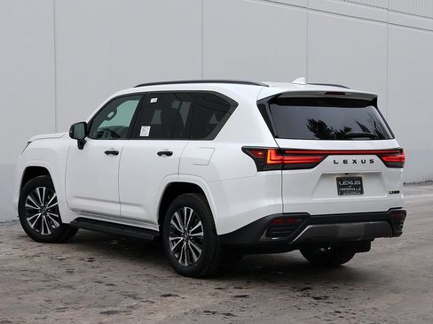 New 2026 Lexus LX 600 4WD w/ Premium Package image 10