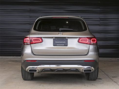 Used 2020 Mercedes-Benz GLC 300 image 6