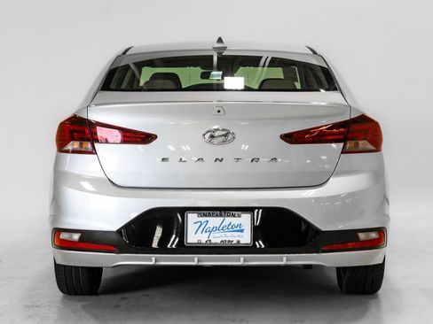 Used 2019 Hyundai Elantra SEL FWD image 28
