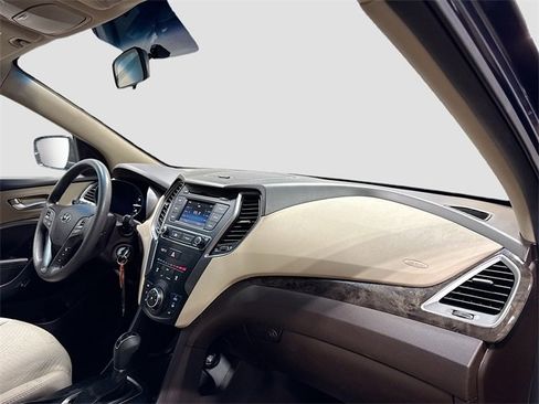 Used 2018 Hyundai Santa Fe Sport image 28