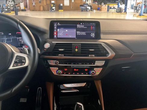 Used 2020 BMW X4 xDrive30i w/ Executive Package AWD/4WD image 6