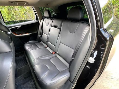 Used 2017 Volvo XC60 T5 Inscription w/ Preferred Option Package AWD/4WD image 34