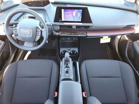 New 2026 Toyota Prius Plug-In Hybrid FWD image 18