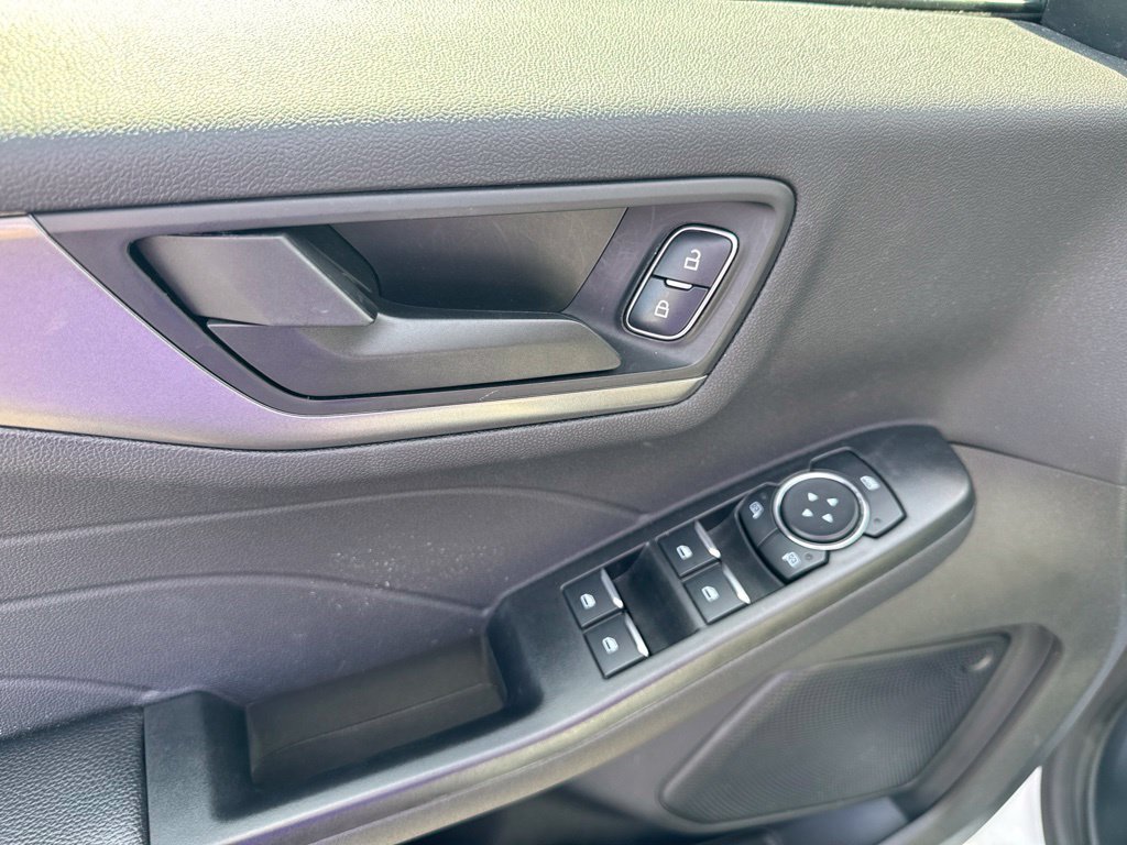 Used 2023 Ford Escape Active AWD/4WD image 17