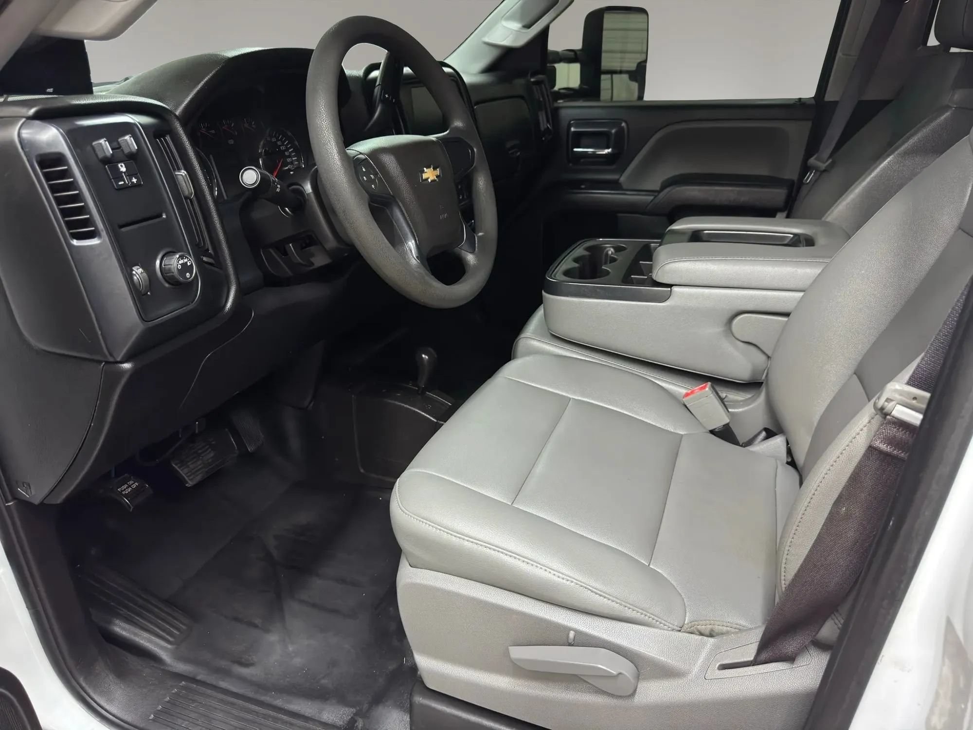 Used 2017 Chevrolet Silverado 2500 W/T w/ WT Convenience Package AWD/4WD image 8