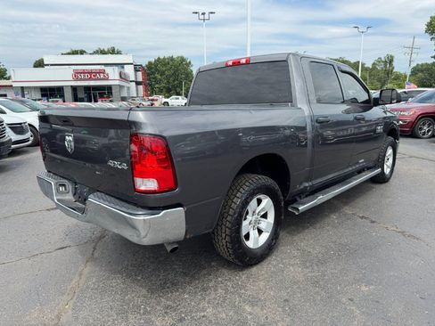 Used 2017 RAM 1500 ST w/ SXT Appearance Group AWD/4WD image 5