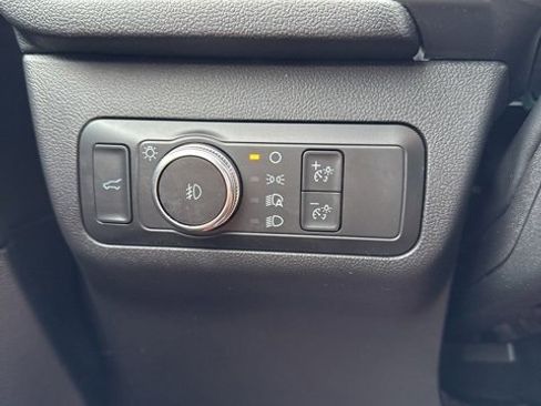 Certified 2022 Ford Escape Titanium w/ Class II Trailer Tow Package image 18