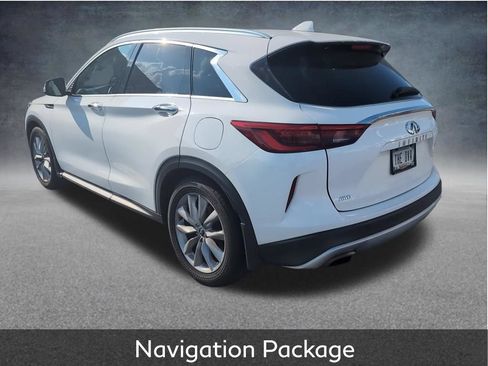 Used 2019 INFINITI QX50 Luxe w/ Navigation Package AWD/4WD image 3