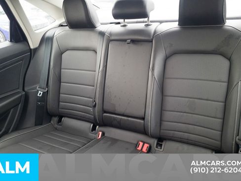 Used 2024 Volkswagen Jetta SE image 16