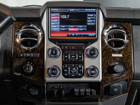 Used 2016 Ford F250 Platinum w/ FX4 Off-Road Package image 24