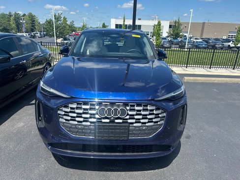 Used 2025 Audi Q5 Prestige AWD/4WD image 2