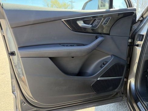 Used 2025 Audi Q7 3.0T Premium Plus image 18