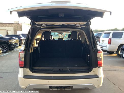 Used 2019 Ford Expedition Max Platinum image 14