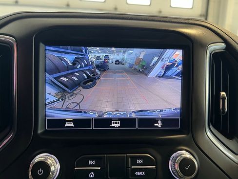 Used 2022 GMC Sierra 1500 AT4 w/ AT4 Premium Package image 23