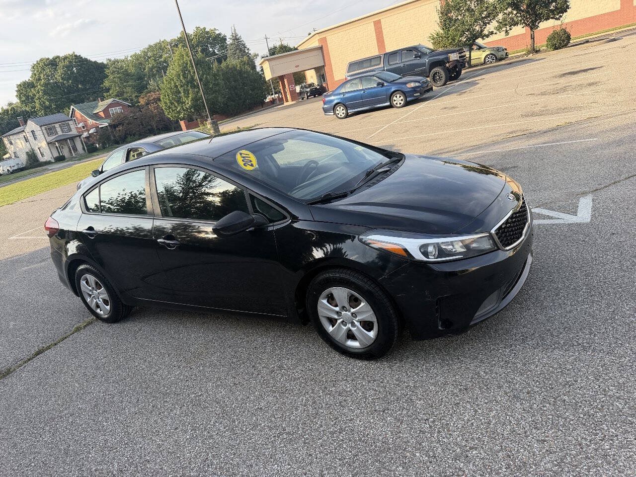 Used 2017 Kia Forte LX FWD image 5