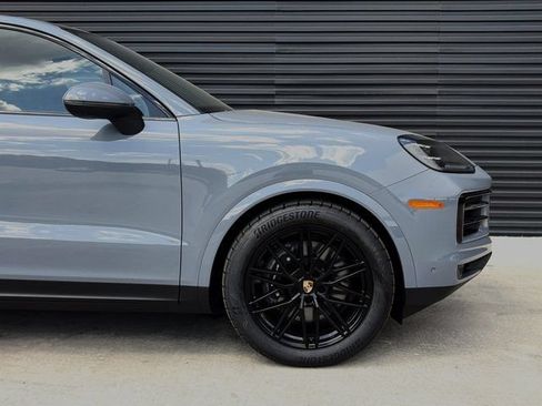 Certified 2026 Porsche Cayenne Coupe AWD/4WD image 11