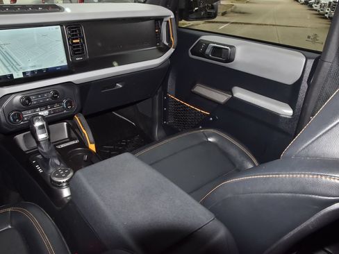 Used 2023 Ford Bronco Badlands AWD/4WD image 17