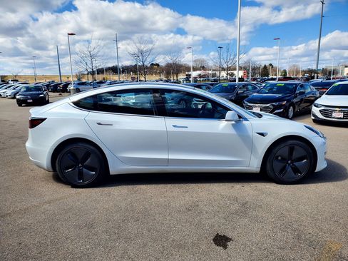 Used 2018 Tesla Model 3 Long Range image 4