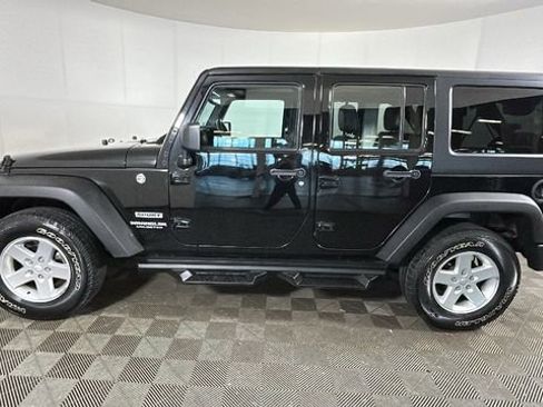Used 2017 Jeep Wrangler Unlimited Sport w/ Quick Order Package 24S AWD/4WD image 6