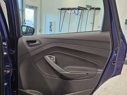 Used 2013 Ford Escape S image 28