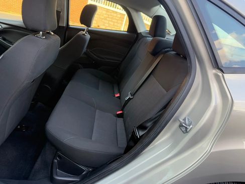 Used 2015 Ford Focus SE image 16