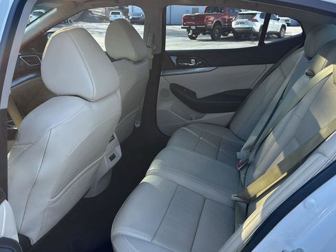 Used 2020 Nissan Maxima 3.5 SL w/ Floor Mat Group image 9