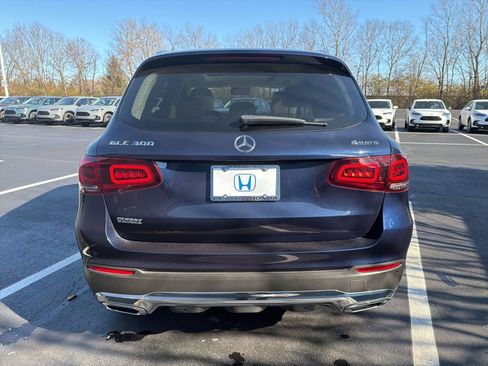 Used 2022 Mercedes-Benz GLC 300 4MATIC image 4