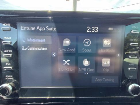 Used 2020 Toyota Corolla SE FWD image 29