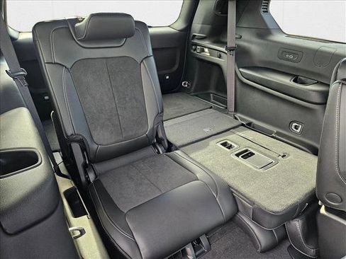 New 2025 Jeep Grand Cherokee L Altitude image 13