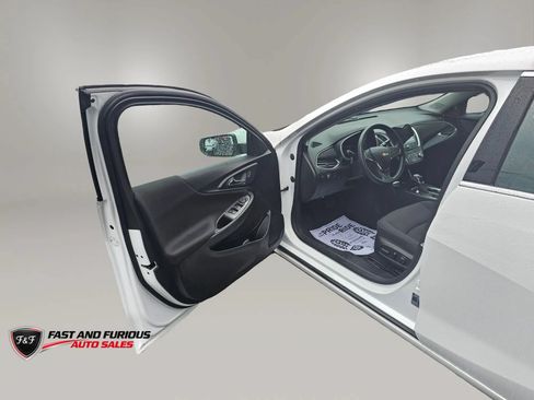 Used 2022 Chevrolet Malibu LT FWD image 9