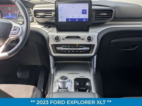 Certified 2023 Ford Explorer XLT image 29