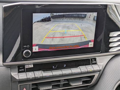 New 2025 Toyota Camry SE image 13