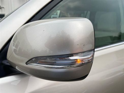 Used 2011 Lexus GX 460 image 16