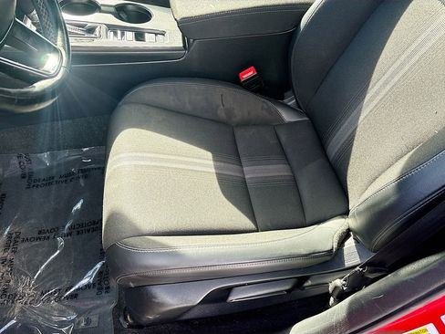 Used 2023 Honda Civic Sport image 18