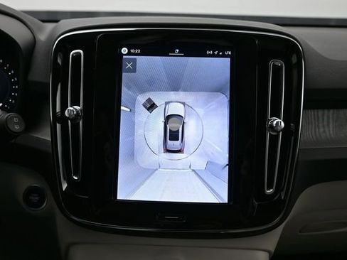 New 2026 Volvo XC40 B5 Plus w/ Protection Package Premier AWD/4WD image 21