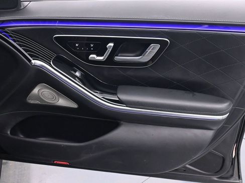 Used 2021 Mercedes-Benz S 580 4MATIC Sedan w/ AMG Line image 31