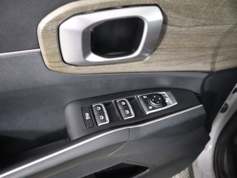 Used 2022 Kia Sorento EX w/ Panoramic Sunroof Package image 24