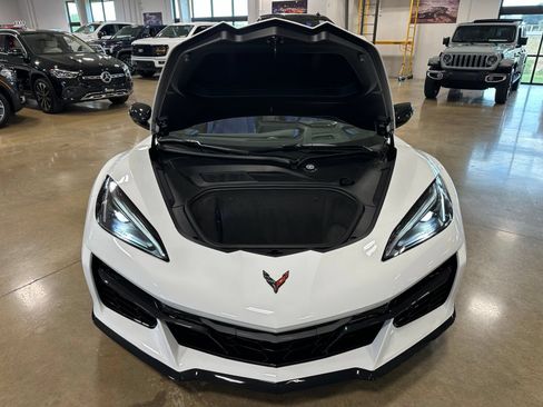 Used 2026 Chevrolet Corvette Z06 w/ Stealth Interior Trim Package RWD image 50