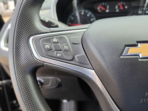 Used 2019 Chevrolet Equinox LS w/ LS Convenience Package AWD/4WD image 22