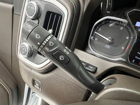 Used 2022 GMC Sierra 3500 Denali w/ Denali Ultimate Package AWD/4WD image 30