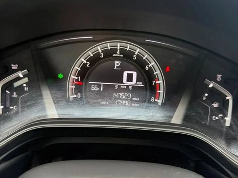 Used 2017 Honda CR-V LX image 14