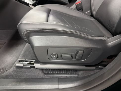 Used 2025 BMW X2 xDrive28i AWD/4WD image 15